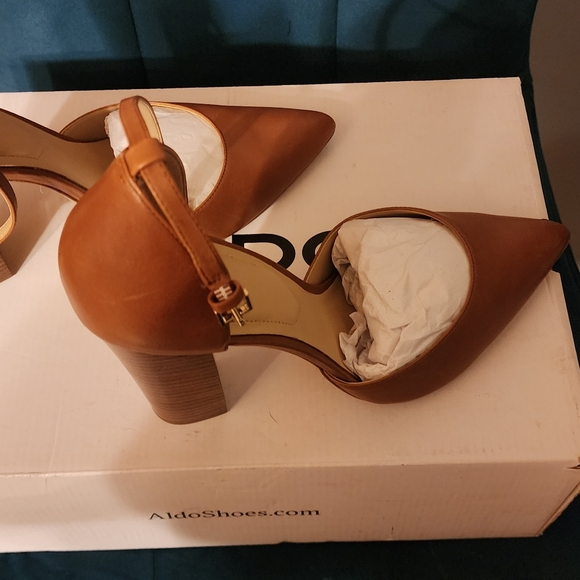 Aldo Brown Heels - Picture 5 of 6